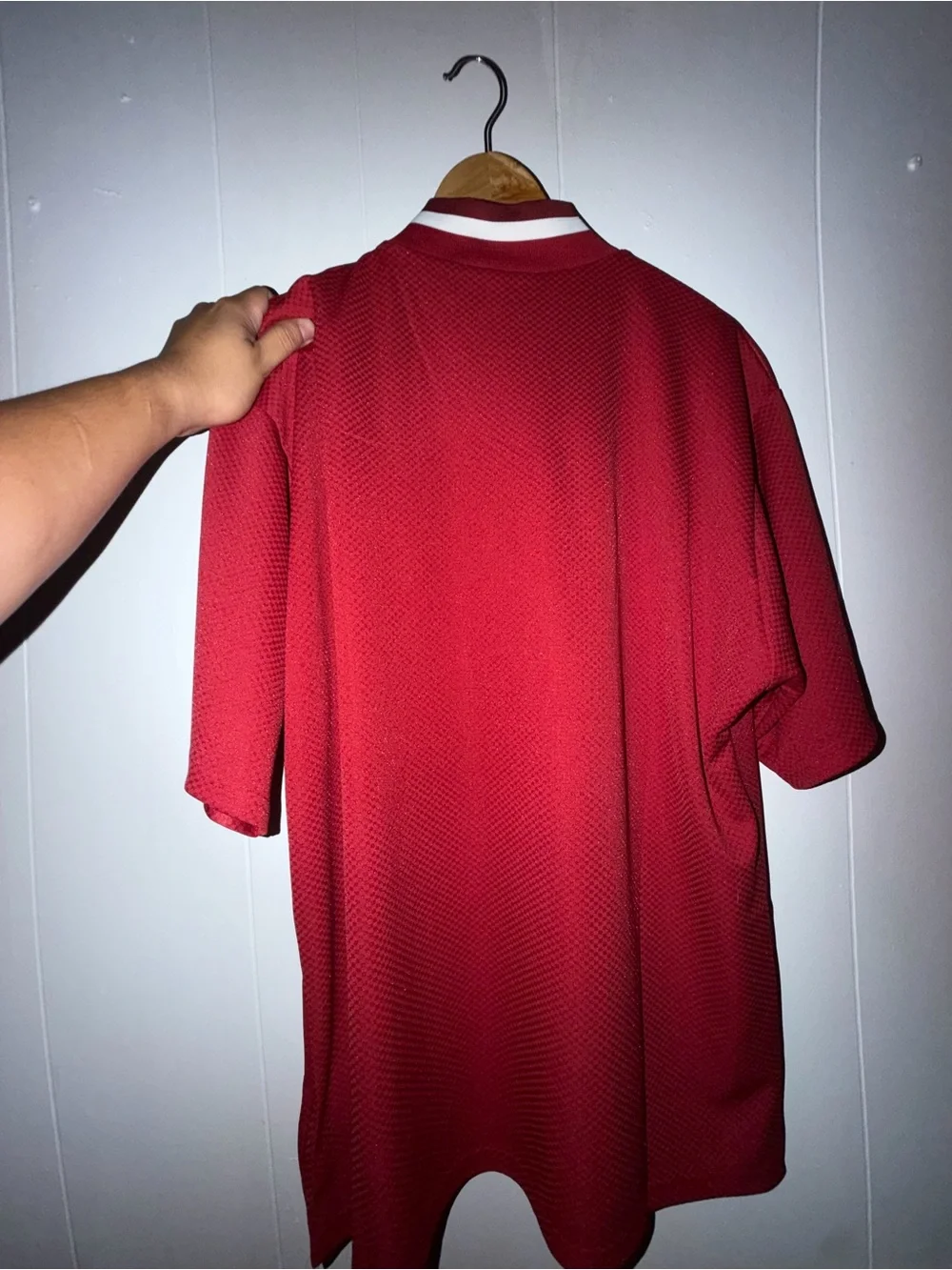 Men Adidas Stadium version Liverpool jersey Size L